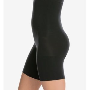 Spanx Tummy Control Shorts Small